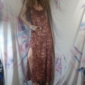 Elegant Tie-Dye Maxi Dress